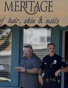 �tte drept i skj�nnhetssalong i California