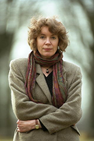 MEDVIRKENDE: Inger Elisabeth Hansen har bidratt til �Bibelsk�.