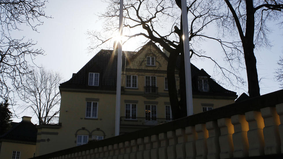 SPARKET: Tredjesekret�r Adriana Warchol ved Polens Ambassade i Oslo omtalte 18. juni i �r norske barnevernsansatte som Hitlerjugend i ei polsk avis. N� har hun f�tt sparken.
Foto: Cornelius Poppe / Scanpix