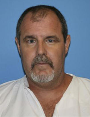 Scott skj�t eks-kona f�rst