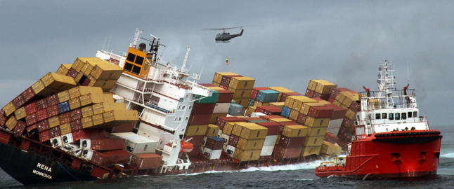 Containerne fortsetter � falle av skipet