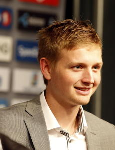 Huseklepp og Riise f�r ny manager