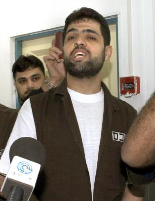 L�slater d�mte terrorister i bytte mot soldat