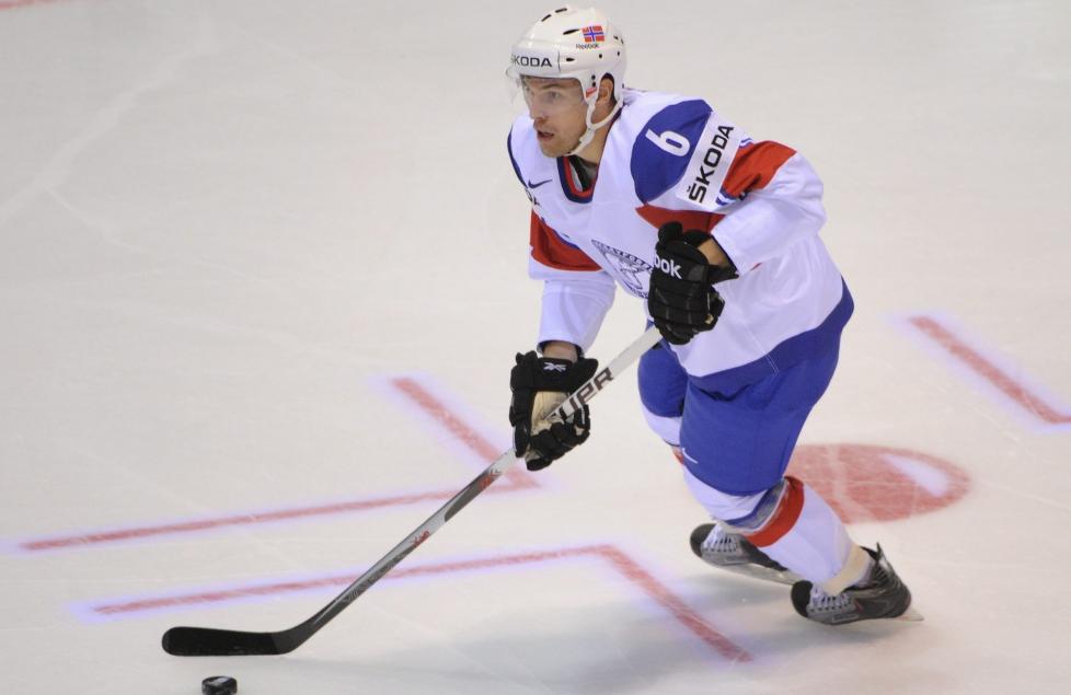 GA NORGE LEDELSEN: Jonas Hol�s scoret det f�rste m�let i kampen mot Latvia.
Foto: FREDRIK SANDBERG / Scanpix