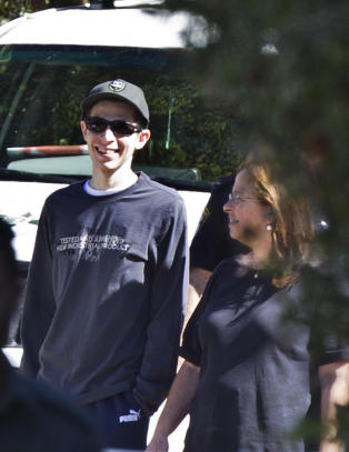 Gilad Shalit undersøkes av leger