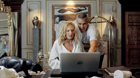CLOONEY SOM CLOONEY: DnB Nor fikk stor oppmerksomhet for reklamefilmen der stjerneskuespilleren George Clooney spiller seg selv. Foto: dnbnor / YouTube