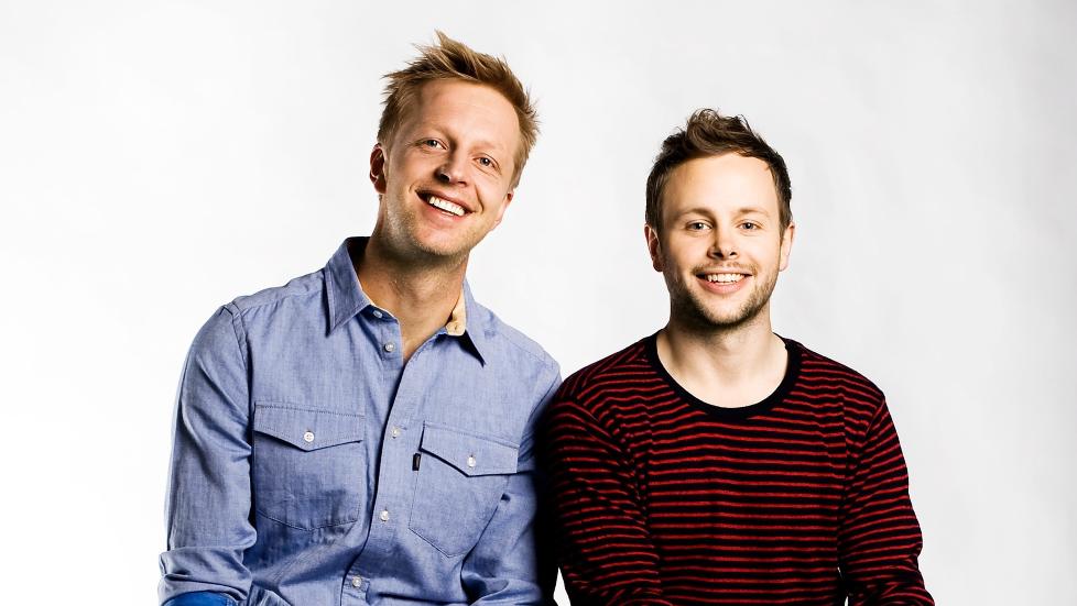FRA BYGDETV TIL PARTV: Programleder duoen Fridtjof Nilsen og Alexander Nyhagen er nok en gang klare til dyst. Foto: TVNorge