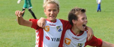 Barcelona har fulgt Erik (11) siden i sommer