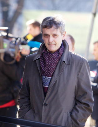 NRK-lisensen �ker med 243 kroner p� tre �r