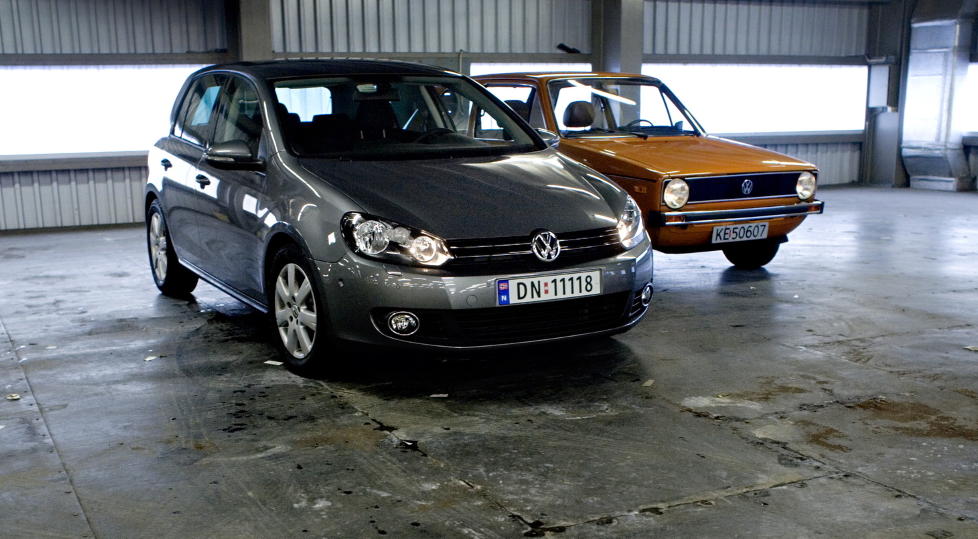 NORGES MEST SOLGTE: Volkswagen Golf har f�rt til inntekter for M�llerGruppen i flere ti�r. Her er en utgave av bilen fra 2008 og en som er over 30 �r eldre.
FOTO: ADRIAN �HRN JOCHANSEN/ DAGBLADET