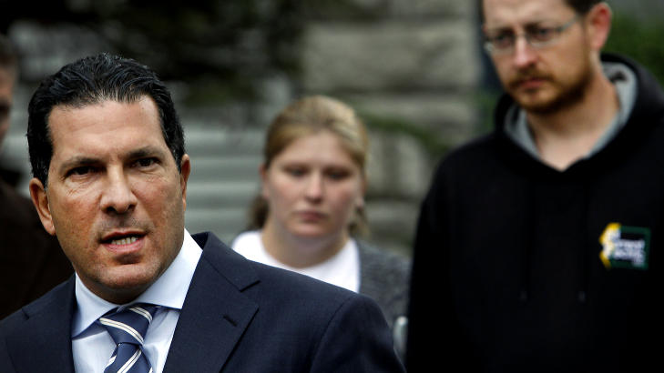 NY ADVOKAT: Joe Tacopina forsvarer n� Deborah Bradley og Jeremy Irwin, foreldrene til  den savnede 10 m�neder gamle jenta som har v�rt borte siden 4. oktober. Foto: Rich Sugg/AP Photo