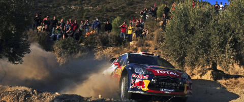 Rekordmannen Loeb styrer mot ny seier