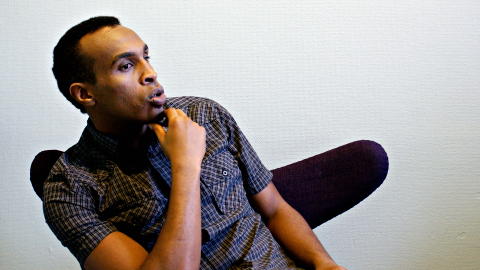FIKK EN STOR SJANSE: - Jeg vet at jeg fikk en stor sjanse. En av de største mulighetene et menneske kan få. Så ødela jeg alt, sier Abdi (25). Foto: GUNNAR THORENFELDT/DAGBLADET FIKK EN STOR SJANSE: - Jeg vet at jeg fikk en stor sjanse. En av de største mulighetene et menneske kan få. Så ødela jeg alt, sier Abdi (25). Foto: GUNNAR THORENFELDT/DAGBLADET