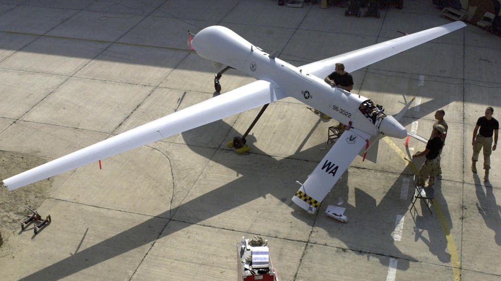 DRONEANGREP:  Slik ser en drone, et f�rerl�st fly, ut. En amerikansk milit�rtjenestemann sier til Washington Post at slike v�pnede fly i lengre tid er brukt i kampen mot al-Shabaab i Somalia. Foto: REUTERS / U.S. Air Force / SCANPIX