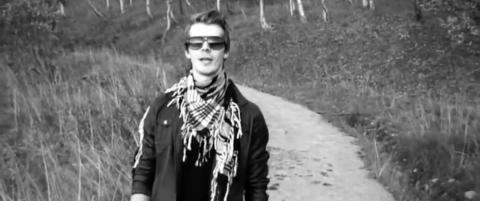 - Jeg har bedre klesstil enn mange andre rappere - s� om det er �homo�, er det helt greit for meg