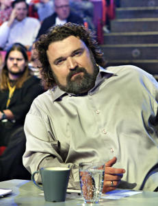 Idol-Hank sprer scientologi-propaganda p� Twitter