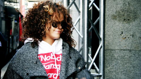 - FORELSKA I NORGE Slik s� Rihanna ut sist hun ankom Norge og Grand Hotel i Oslo. Dette blir hennes tredje norgesbes�k p� under ett �r. Foto: Kaja Hoff / Dagbladet