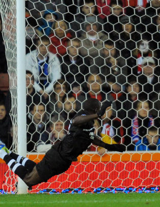 N� er ubeseirede Newcastle nummer tre p� tabellen