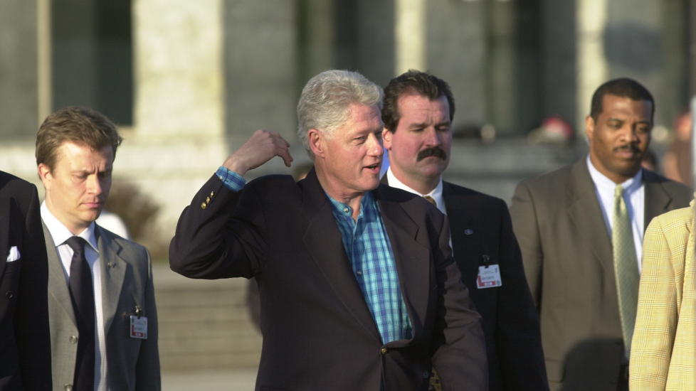 AVLYSER: Bill Clinton dropper en veldedighetslunsj i Oslo i dag grunnet et alvorlig sykdomstilfelle i familien. Her fra et tidligere Oslo-bes�k.
Foto: CHRISTIANSEN/TOMM W. Dagbladet