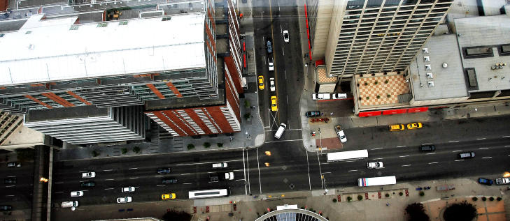 OVERSIKTELIG: G�r du deg bort - gatebildet ganske greit � f� oversikten over. Streets er gater som g�r fra s�r mot nord, mens avenuene g�r fra �st til vest. Eventuelt kan du bare se etter Calgary Tower. Foto: PETTER L�KEN