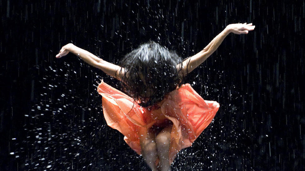 BETAGENDE: �Pina� viser avd�de Pina Bauschs organiske, f�lelsesladede koreografi p� nydelig vis. Men litt mer friksjon ville ikke skadet.