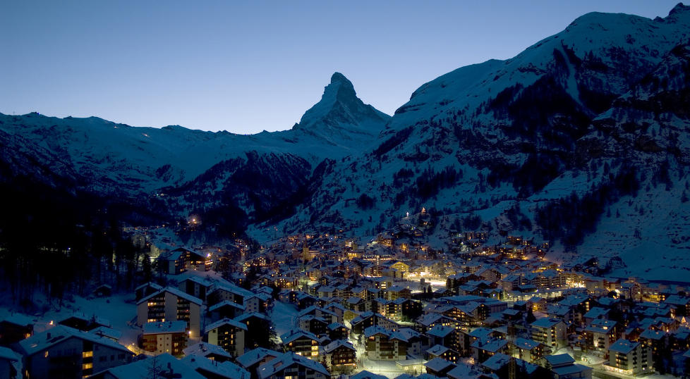 KOSELIG: Europas h�yeste skikj�ring, og mange restauranter og spisesteder. Foto: ZERMATT TOURISMUS