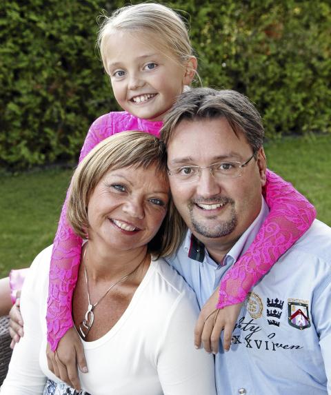 TREKL�VER: Trine med ektemannen Thomas og datteren Celine.  FOTO: Britt Krogsvold Andersen
