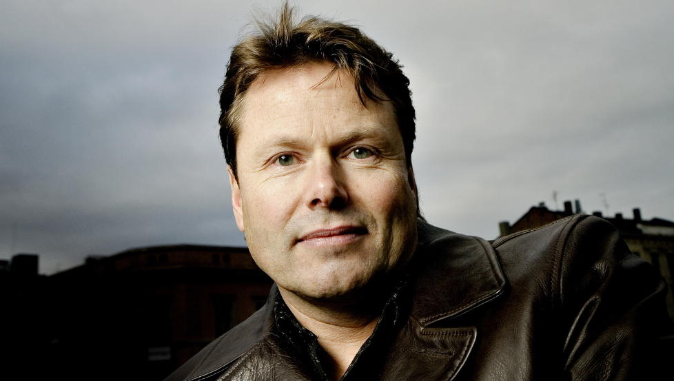 STIGENDE KURVE:  Torkil Damhaugs �Ildmannen� er antakelig hans beste krim til n�, mener anmelderen.
 
Foto: J�rn H. Moen/Dagbladet