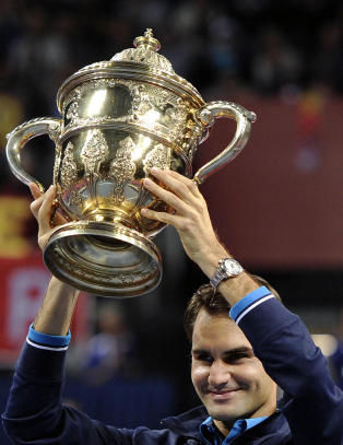 Federer endte seierst�rken p� hjemmebane