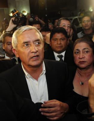 Hardhendt eksgeneral ny president i Guatemala