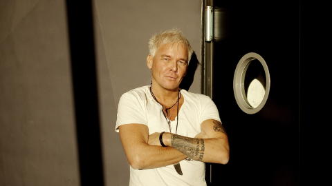 OM SEXDEBUTEN: Komiker og artist Kristian Valen. Foto: Agnete Brun