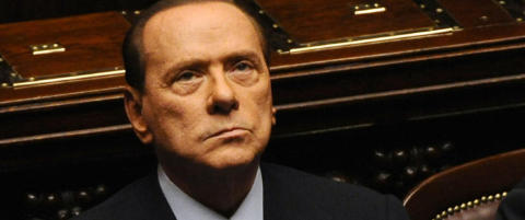 Berlusconi trekker seg