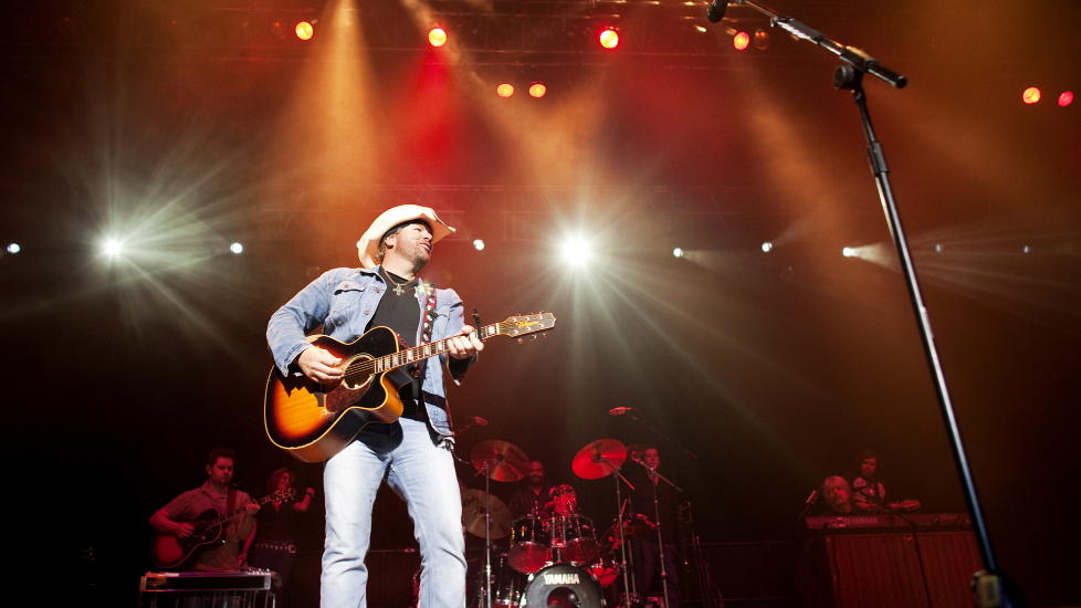 FOLKETS ARTIST: For to �r siden spilte countryartisten Toby Keith (50) i Oslo Spektrum, tirsdag 15. november skalerer han ned til Sentrum Scene. Foto: Espen R�st / Dagbladet