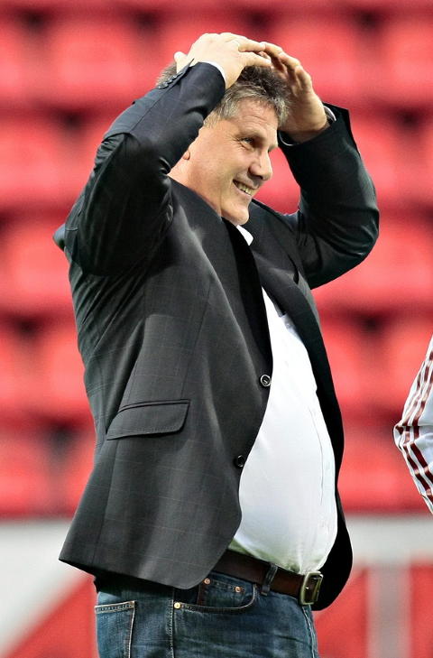 M�PTE: Tre utrolige prezstasjoner i en sammenhengende sekvens p� et par sekunder, sier dav�rende Moss-trener Knut Torbj�rn Eggen om scoringen som ble et n�kkel�yeblikk i Zlatans karriere.

Foto:ARNT E. FOLVIK