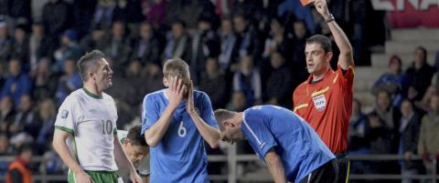Piiroja utvist da Estland fikk juling 0-4 av Irland