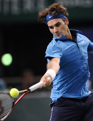 Federer tok sin seier nummer 800 i Paris