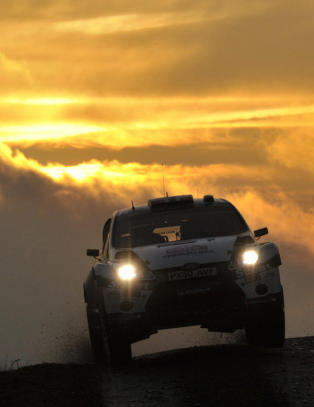 To nordmenn p� pallen for f�rste gang i rally-VM