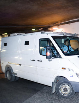 Rettssaken mot Breivik kan bli sendt p� TV