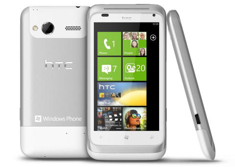 METALLMOBIL: HTC Radar har deksel sk�ret ut i ett stykke aluminium. Foto: HTC