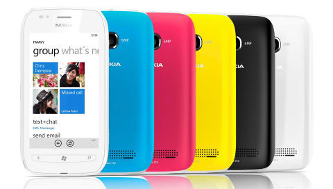 BILLIG: Lumia 710 er den billige Windows-telefonen fra Nokia. Foto: Nokia