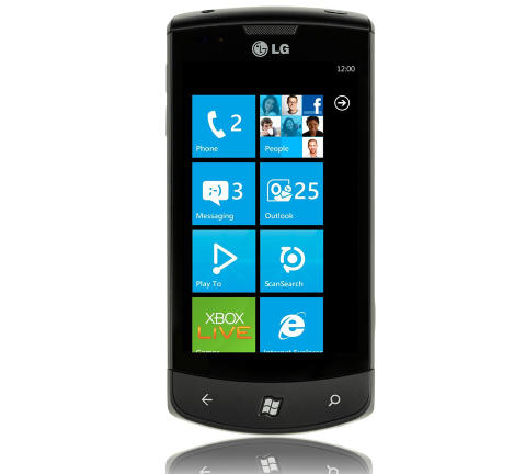 OPPGRADERT: LG Optimus 7 kom p� markedet i fjor, men er oppdatert til nyeste utgave av Windows Phone. Foto: LG