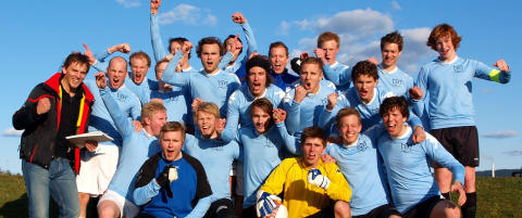 44 spillere p� Pareto FK skal gi blod hvis de vinner Klubben i mitt hjerte