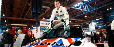 Mikkelsen fikk fabrikkskontrakt