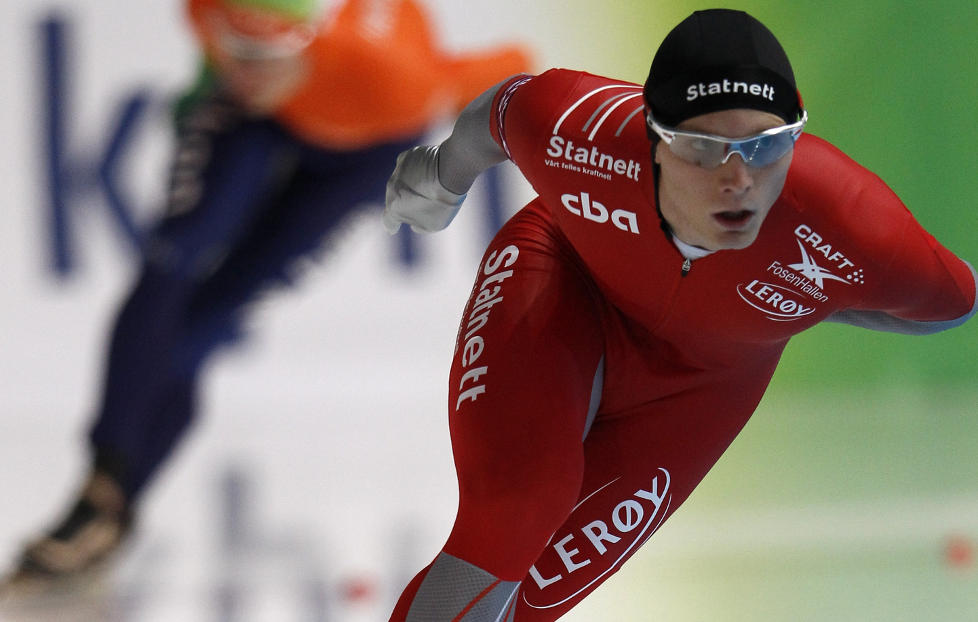 DISTANSERT: H�vard B�kko var sjansel�s mot de beste nederlenderne i Tsjelabinsk p� 5000 meter. Parkamerat Jorrit Bergsma vant distansen p� 6.18,74.Foto: SCANPIX/REUTERS/Grigory Dukor