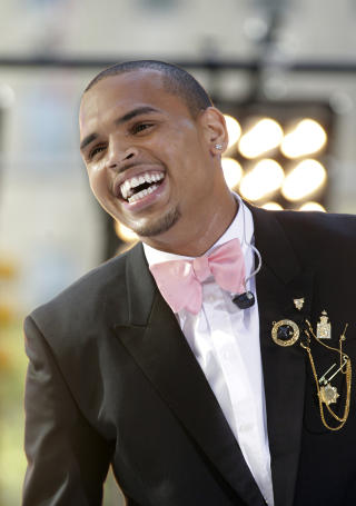 H�PER P� PRIS: Med to nominasjoner i American Music Awards, h�per Brown � stikke av med en pris eller to. Foto: Brendan McDermid/Reuters/Scanpix