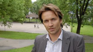 TENK PÅ BARNA: Barneombudet mener foreldre også må se på andre alkoholbruk i jula, da man gjerne er sammen med familie og venner. TENK PÅ BARNA: Barneombudet mener foreldre også må se på andre alkoholbruk i jula, da man gjerne er sammen med familie og venner.