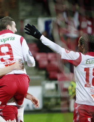 - Det var en d�rlig kamp med to d�rlige lag hvor vi var d�rligst