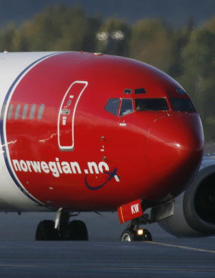 Norwegian snur etter trusler om b�ter p� flere hundre tusen