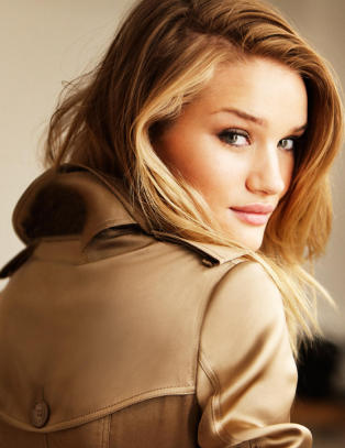 Hva tror du er Rosie Huntington-Whiteleys partytriks?