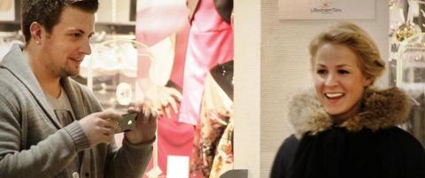 - Tror du p� kj�rlighet ved f�rste blikk eller m� jeg g� forbi deg en gang til?